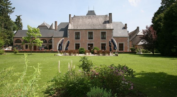 Chateau De Vignee