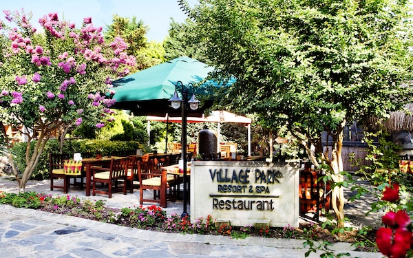 Village Park Resort & Spa
