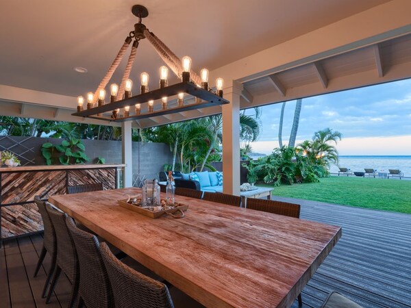 Gorgeous Oceanfront Home W/Private Pool, Jacuzzi, & Sunset Views. Moana Lani