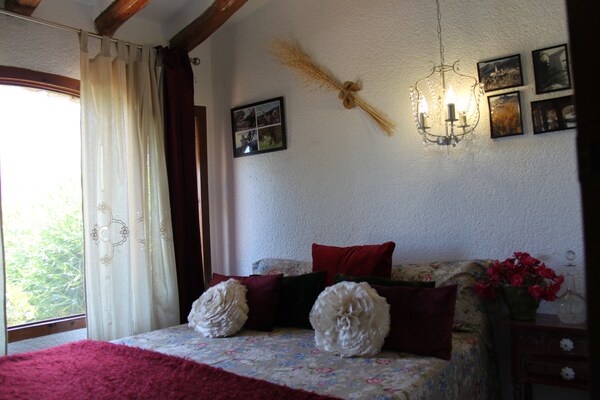 La Solana - a gorgeous, 3-bedroom house in Parcent with a swimming pool and a furnished terrace!