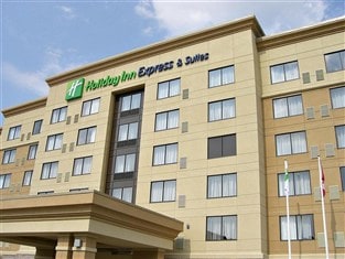 Holiday Inn Express & Suites Nepean East