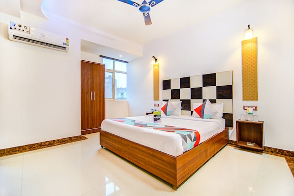 FabExpress D Comfort Residency Vasant Kunj