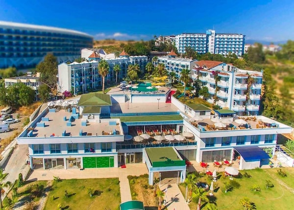 Catinsos Beach Garden Hotel