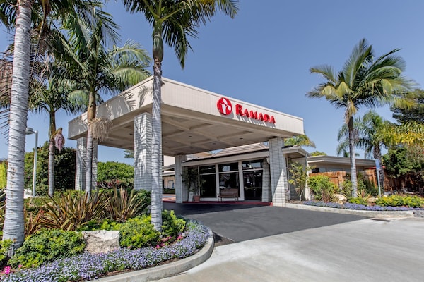 Hotel Amenities - Hilton Garden Inn Santa Barbara/Goleta