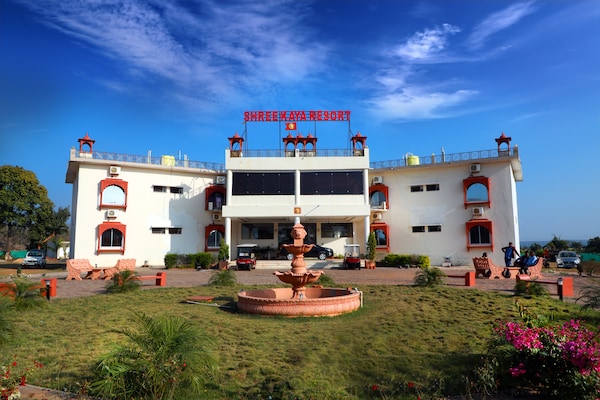 Shree Kaya Resort, Bada Malhera, Chattarpur
