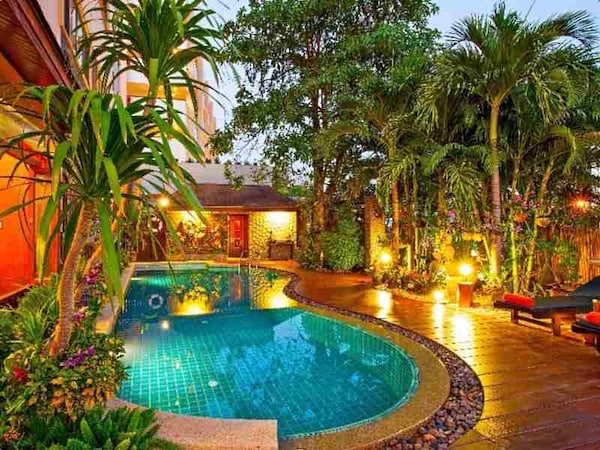 Hotel Orchid Garden