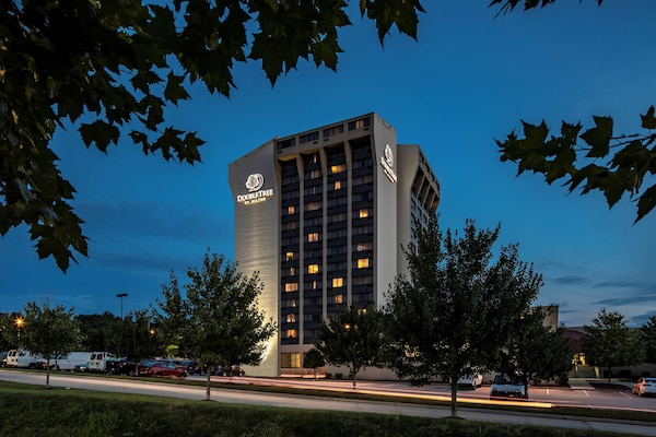 DoubleTree by Hilton Hotel Pittsburgh - Monroeville Convention Center