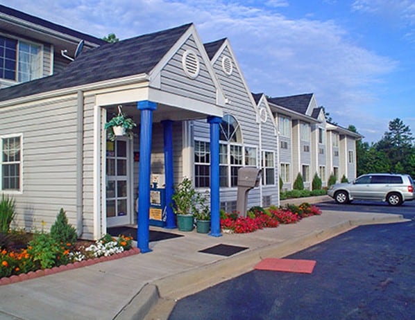 Motel 6-Simpsonville, SC - Greenville