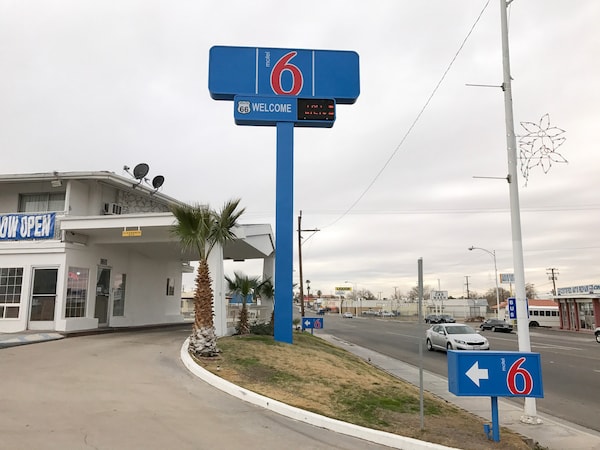 Motel 6-Barstow, CA - Route 66