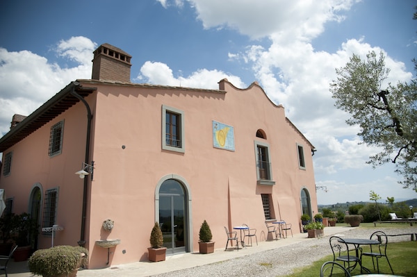 Le Fonti A San Giorgio Tuscan Wines & Holidays