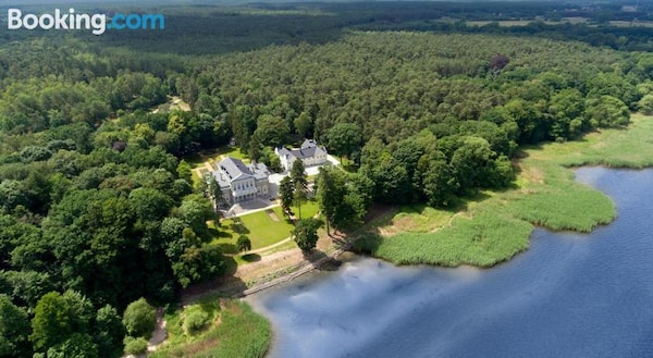 Manowce Palace - Luxury Exclusive Holiday Villa Near The Baltic Sea, Poland