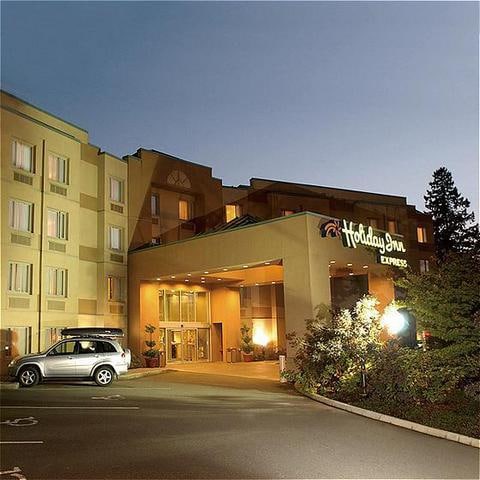 Holiday Inn Express & Suites Langley
