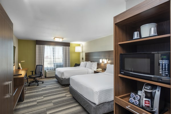 Holiday Inn Express & Suites Medicine Hat, An Ihg Hotel