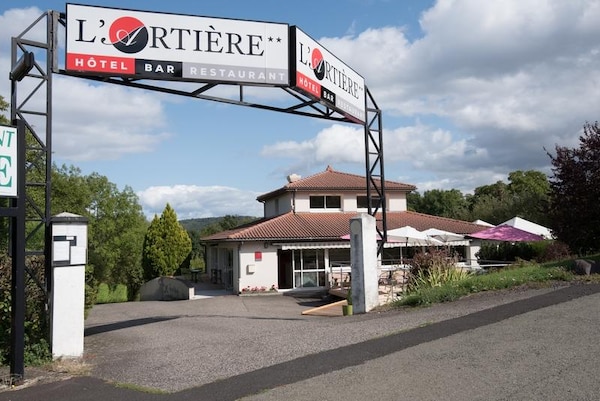 HÔtel-restaurant LartiÈre