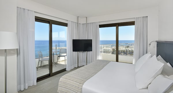 Hotel Ocean House Costa del Sol, by Melia