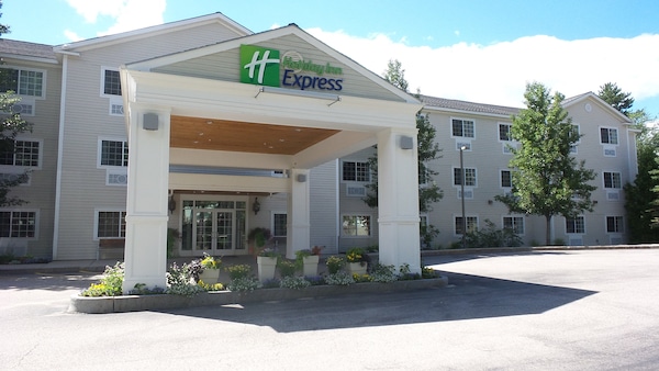 Holiday Inn Express Hotel & Suites North Conway, an IHG Hotel