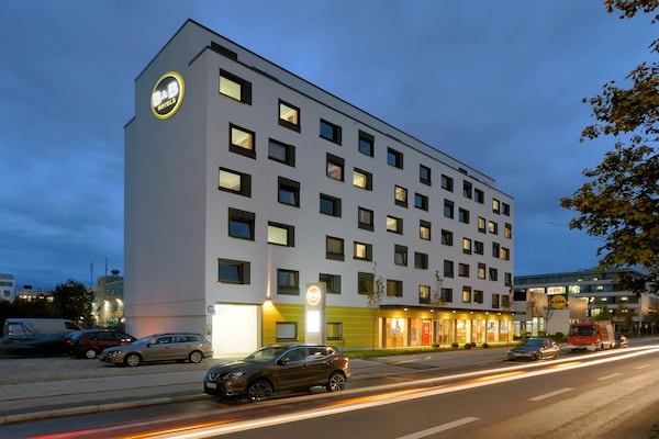 B&B HOTEL München City-West