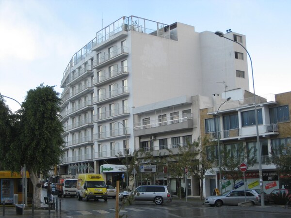Hotel Holiday Inn Nicosia City Centre