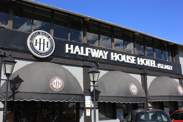 Halfway House Hotel