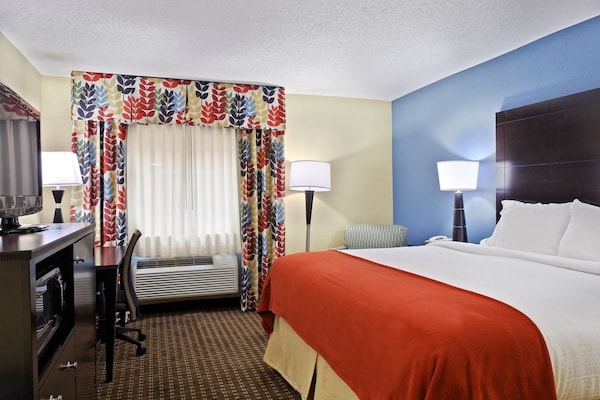 Holiday Inn Express Hotel Fort Campbell-Oak Grove, An Ihg Hotel