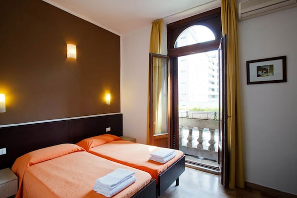 Bed In Milano