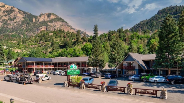 Box Canyon Lodge An