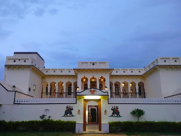Mandawa Palace