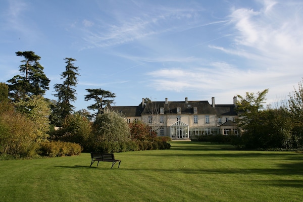 Grand Hotel Chateau De Sully - Piscine & Spa