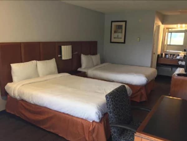 Bell Hotel Inn & Suites