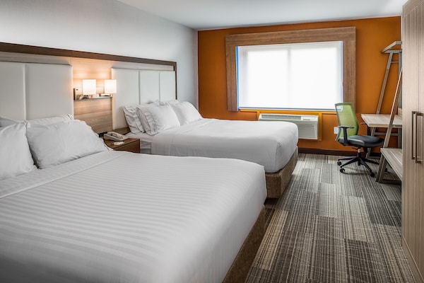 Holiday Inn Express & Suites Halifax - Bedford, An Ihg Hotel