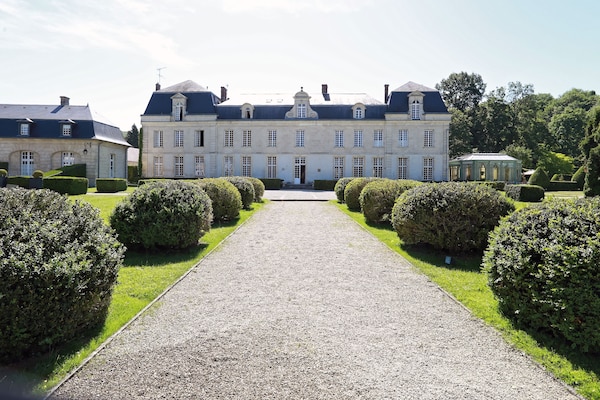 Hotel Château de Courcelles