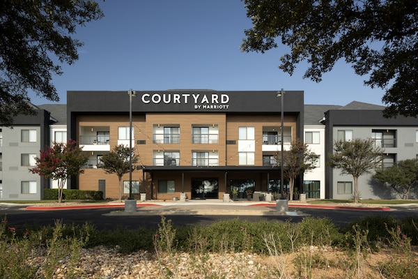Courtyard By Marriott- Austin Round Rock