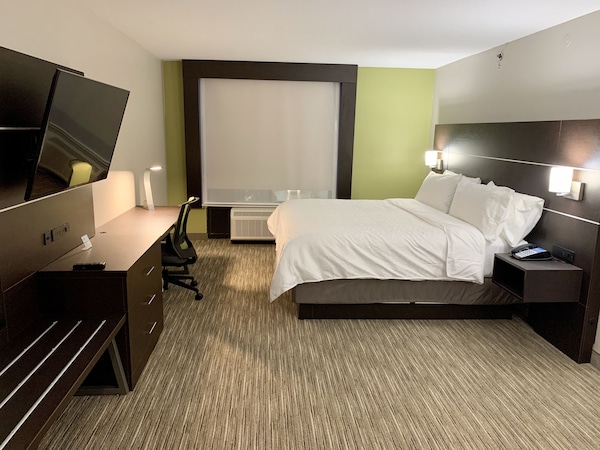 Holiday Inn Express & Suites Longview North, An Ihg Hotel