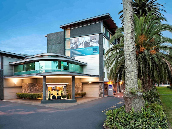 Quality Hotel Lincoln Green, Auckland – Updated 2024 Prices