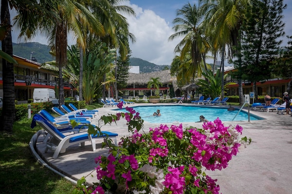 Hotel Bali-Hai Acapulco