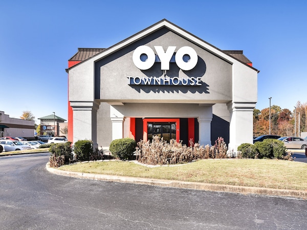 OYO Townhouse Inn Jacksonville AR