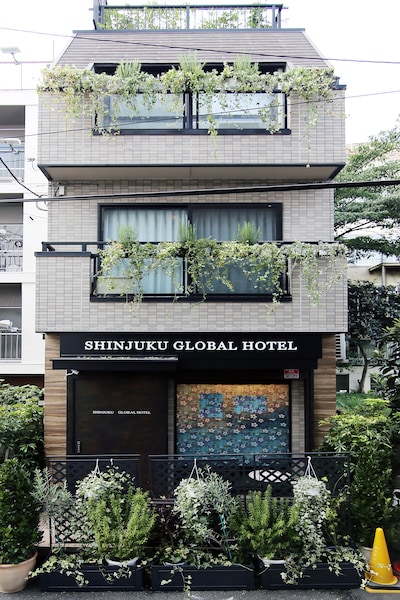 Shinjuku Global Hotel