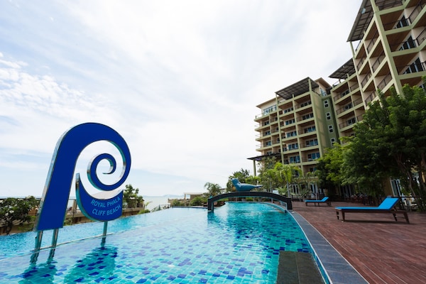 Royal Phala Cliff Beach Resort & Spa