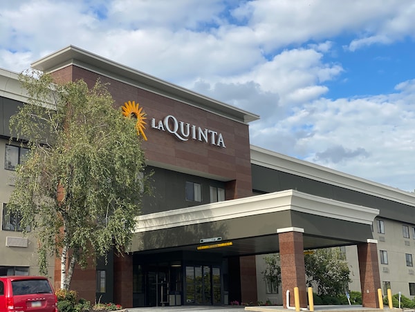 La Quinta Inn & Suites Harrisburg Airport Hershey