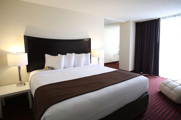 Red Lion Inn & Suites Olympia, Governor Hotel