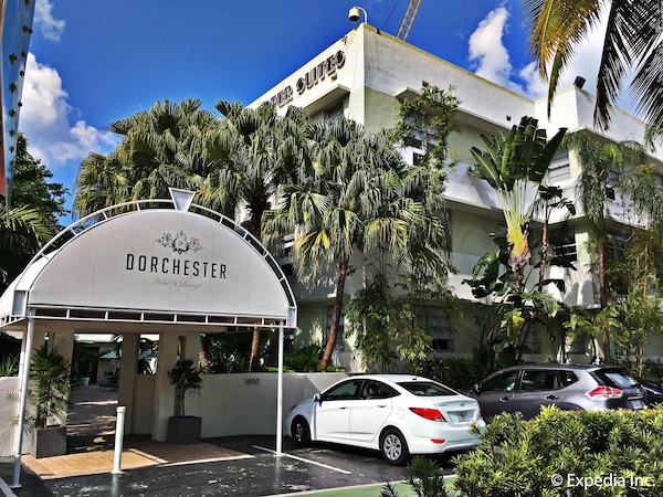 Dorchester Hotel & Suites