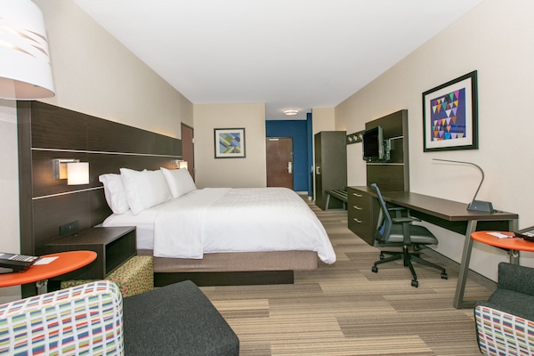 Holiday Inn Express Hotel & Suites Seaside Convention Center, An Ihg Hotel