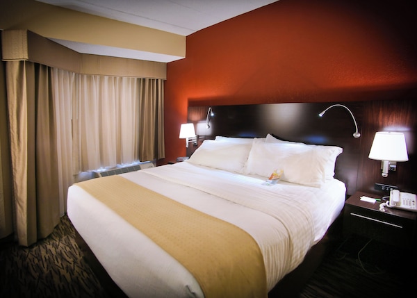 Holiday Inn & Suites Downtown La Crosse, An Ihg Hotel