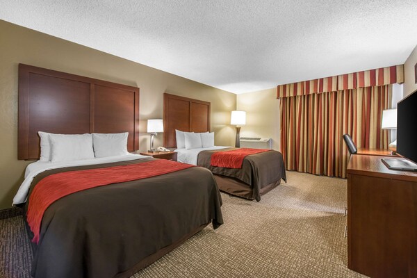 Comfort Inn & Suites North East Denver