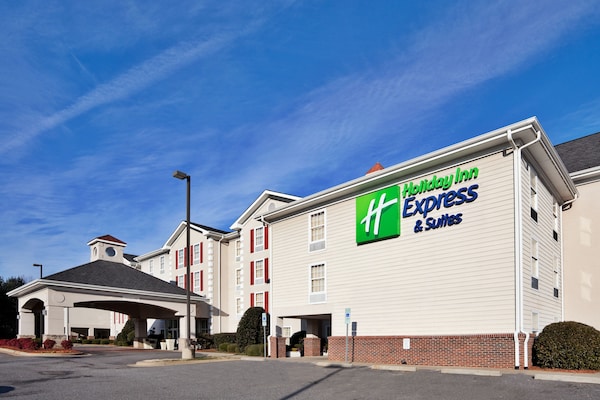 Holiday Inn Express Hotel & Suites Conover - Hickory Area, An Ihg Hotel