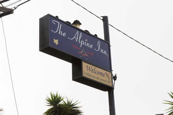 Alpine Inn and Suites