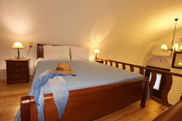 Stoes Traditional Suites