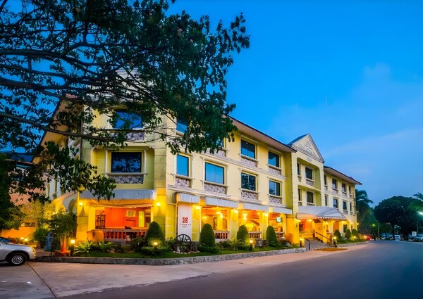 Horseshoe Point Resort & Country Club Pattaya