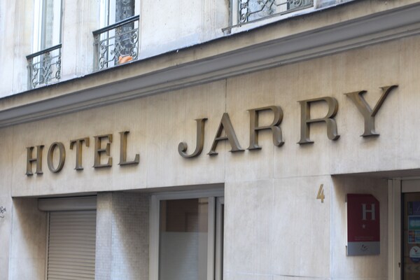 Jarry Hotel