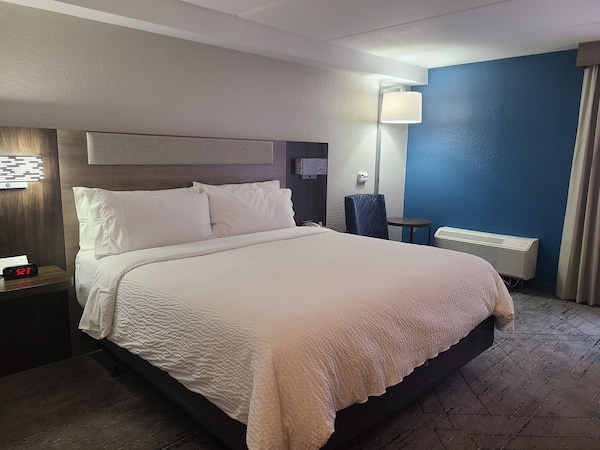Holiday Inn Express Fort Lauderdale North - Executive Airport, An Ihg Hotel